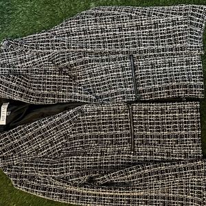 Kasper, Grey Blazer